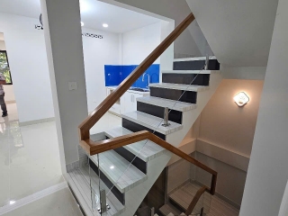 Cửa Hàng Nhôm Kính Thành Đô Nha Trang – Thi Công Nhôm Kính Uy Tín, Giá Tốt