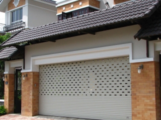 Lưu ý quan trọng khi lựa chọn cửa cuốn cho nhà ở và mặt tiền kinh doanh